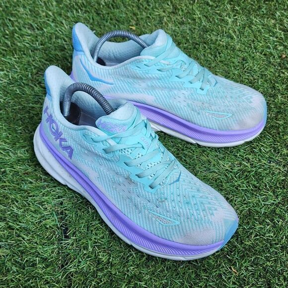 Hoka One One Shoes - HOKA CLIFTON 9 - Womens Athletic Shoes - SIZE 7.5B